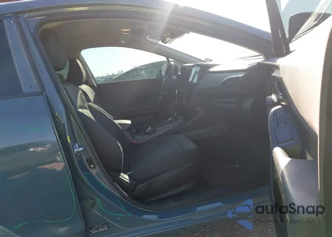 2024 Subaru Crosstrek Premium z USA, uszkodzony, nr VIN JF2GUADC1R8271436